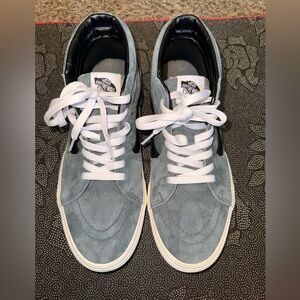 Vans Men's Blue and Black Sneakers